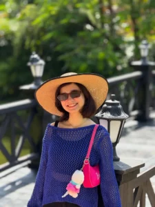 Meethika Dwivedi Net Worth